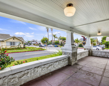 3628 Arlington Avenue - Photo Thumbnail 5