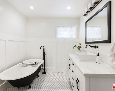 3628 Arlington Avenue - Photo Thumbnail 34