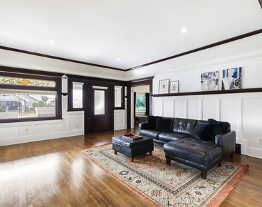 3628 Arlington Avenue - Photo Thumbnail 12