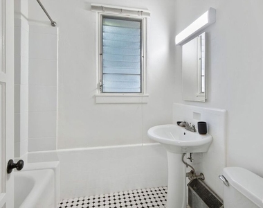 1201 N Crescent Heights Boulevard - Photo Thumbnail 10