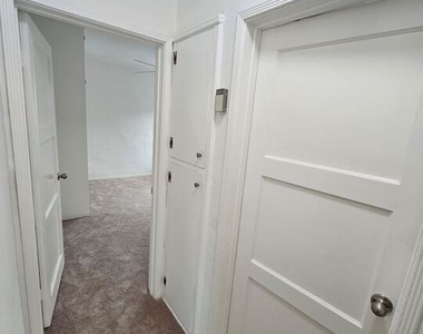 10558 Santa Monica Boulevard - Photo Thumbnail 15