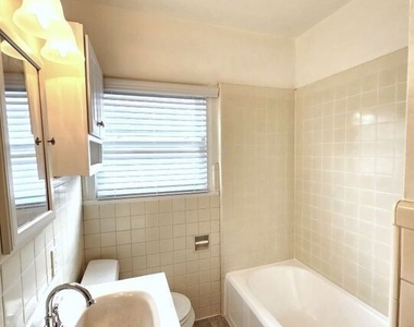 10558 Santa Monica Boulevard - Photo Thumbnail 17