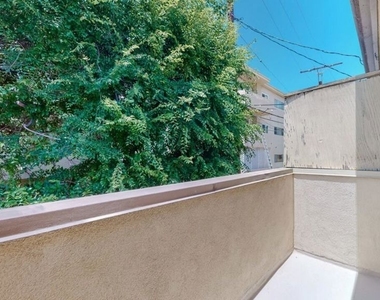 1833 Manning Avenue - Photo Thumbnail 23
