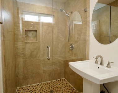 2523 Pergl Street - Photo Thumbnail 16