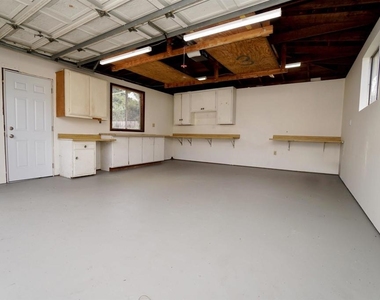 2523 Pergl Street - Photo Thumbnail 22