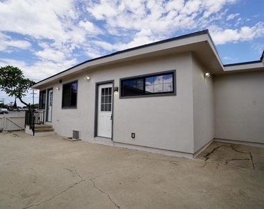 2523 Pergl Street - Photo Thumbnail 23