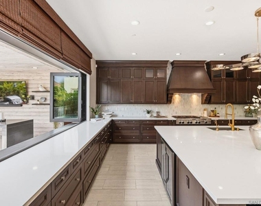 4720 Borden - Photo Thumbnail 7