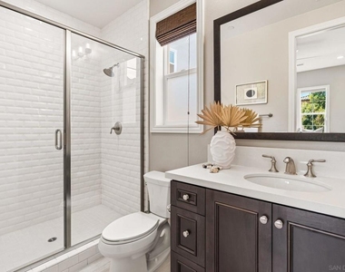 4720 Borden - Photo Thumbnail 12