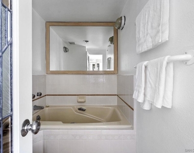 5532 Soderblom Ct - Photo Thumbnail 31