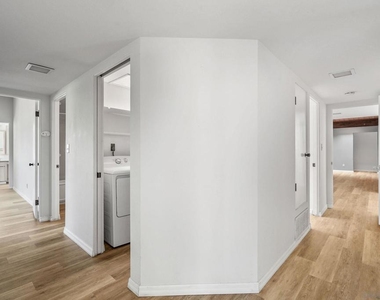 5532 Soderblom Ct - Photo Thumbnail 24