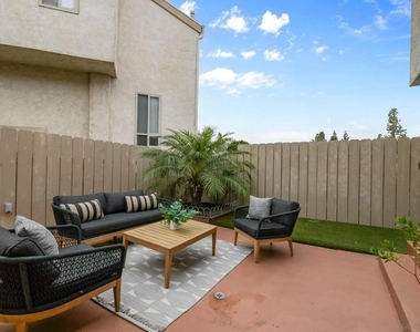 354 Travelodge Drive - Photo Thumbnail 14