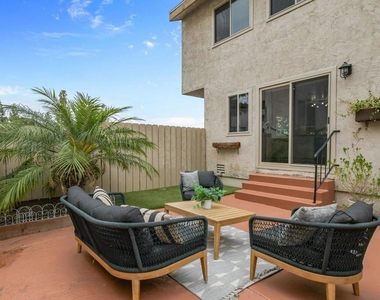 354 Travelodge Drive - Photo Thumbnail 13