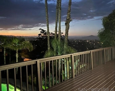 624 Schafer Place - Photo Thumbnail 11