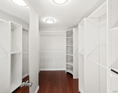 1068 Pacific Hill St - Photo Thumbnail 37