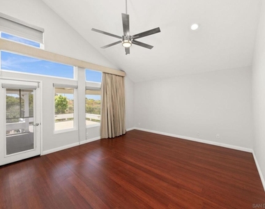 1068 Pacific Hill St - Photo Thumbnail 35