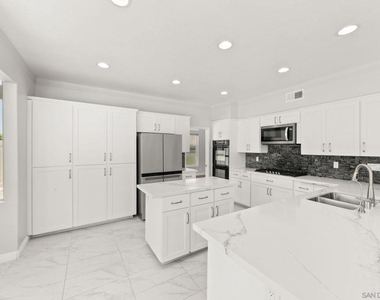1068 Pacific Hill St - Photo Thumbnail 22