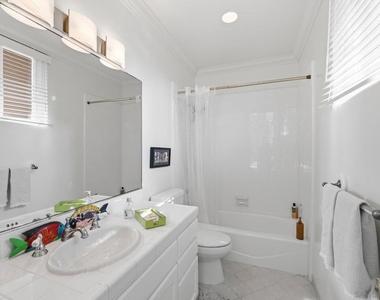 7343 Eads Ave - Photo Thumbnail 27