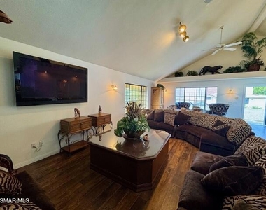 11687 Charisma Court - Photo Thumbnail 19