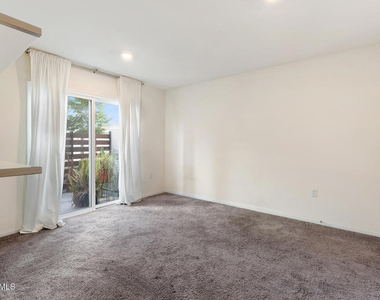 14055 Ruby Lane - Photo Thumbnail 5