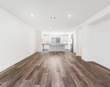 14055 Ruby Lane - Photo Thumbnail 10