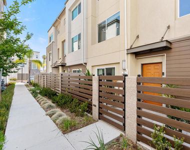 14055 Ruby Lane - Photo Thumbnail 2