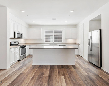14055 Ruby Lane - Photo Thumbnail 8