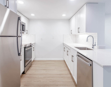 1415 North Taft Street - Photo Thumbnail 88