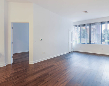 1415 North Taft Street - Photo Thumbnail 10