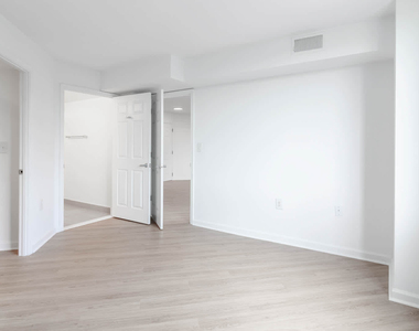 1415 North Taft Street - Photo Thumbnail 21
