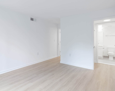 1415 North Taft Street - Photo Thumbnail 82