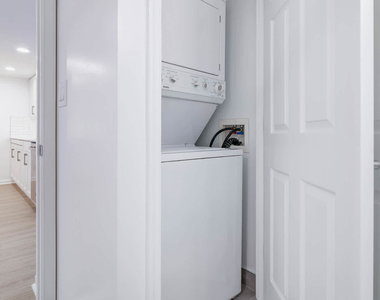 1415 North Taft Street - Photo Thumbnail 89