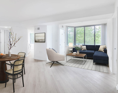 1415 North Taft Street - Photo Thumbnail 9