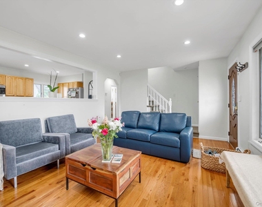 1055 Jefferson Street - Photo Thumbnail 1