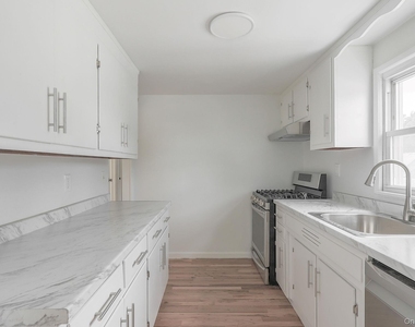 59 Wood Street - Photo Thumbnail 5