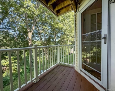 212 Viewpoint Terrace - Photo Thumbnail 18