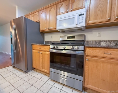 212 Viewpoint Terrace - Photo Thumbnail 3