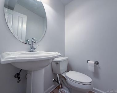 212 Viewpoint Terrace - Photo Thumbnail 10