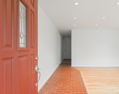 59 Wood Street - Photo Thumbnail 1