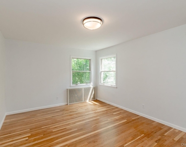 59 Wood Street - Photo Thumbnail 13