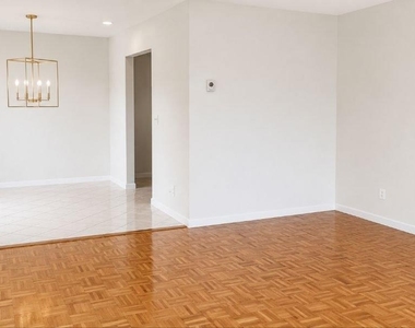 5 White Gate Road - Photo Thumbnail 1