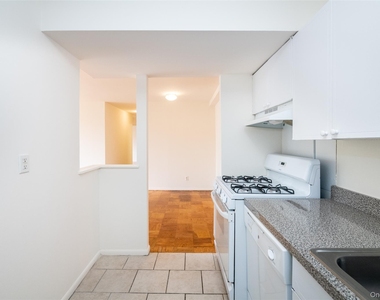 125 Lake Street - Photo Thumbnail 22
