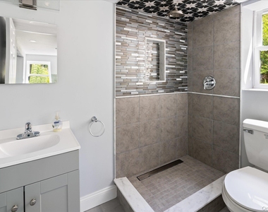 37a Mekeel Street - Photo Thumbnail 6