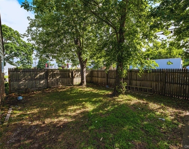 2528 Marshall Avenue - Photo Thumbnail 12