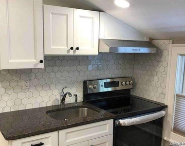 338 Lake Avenue - Photo Thumbnail 6