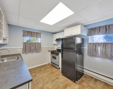 39 Chapman Place - Photo Thumbnail 5