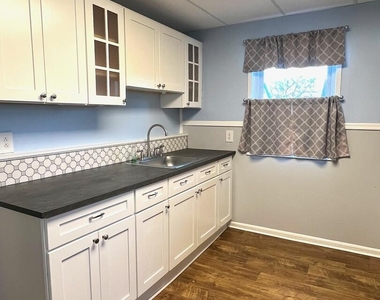 39 Chapman Place - Photo Thumbnail 4