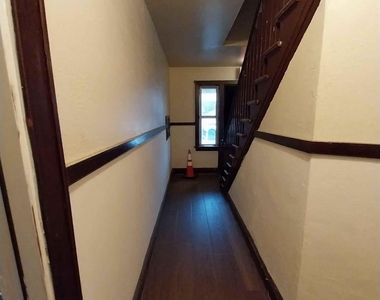 19 Madison Avenue - Photo Thumbnail 5