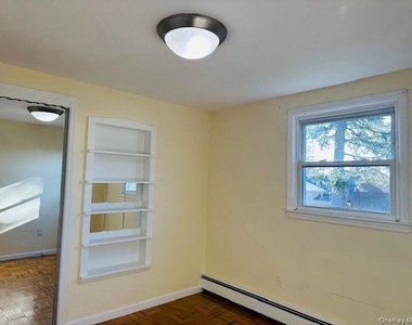 7 Beatrice Avenue - Photo Thumbnail 11