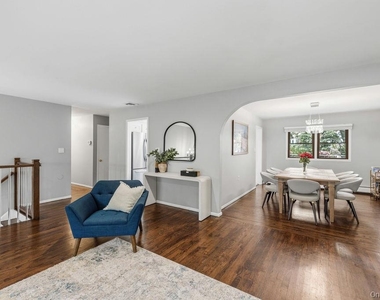 44 Palisades Court - Photo Thumbnail 7