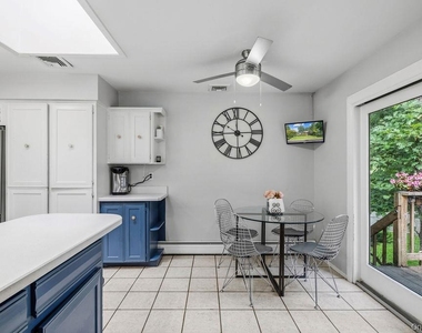 44 Palisades Court - Photo Thumbnail 11
